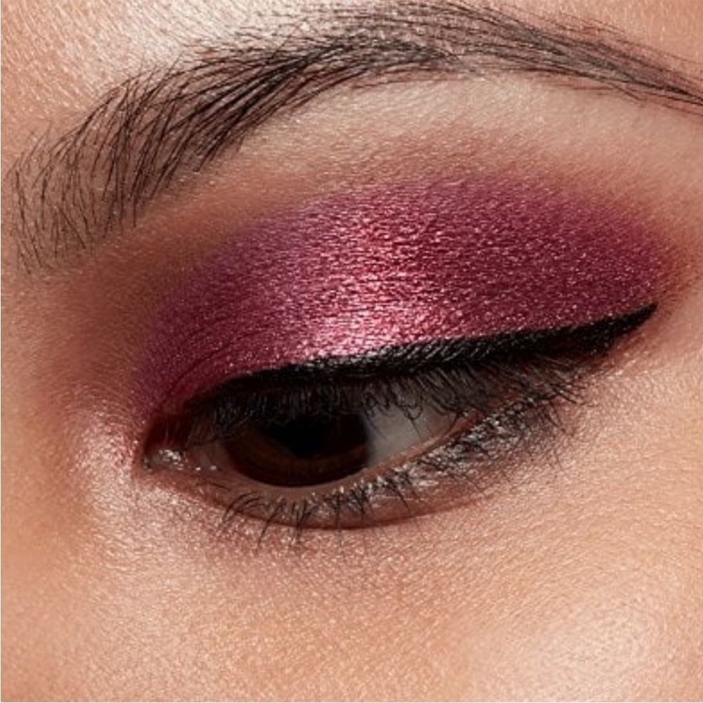 New in Box Stila Shimmer & Glow Liquid Eye Shadow Pigalle